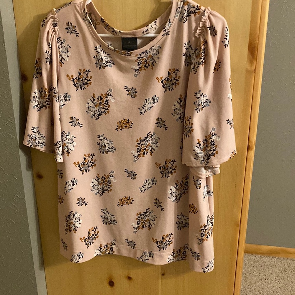 Flutter Sleeve Blush Floral Blouse